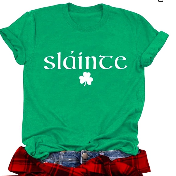 Lucky Mama Graphic Tee Tops Tops - ☘️NWT - SHAMROCK SLAINTE T-SHIRT ☘️